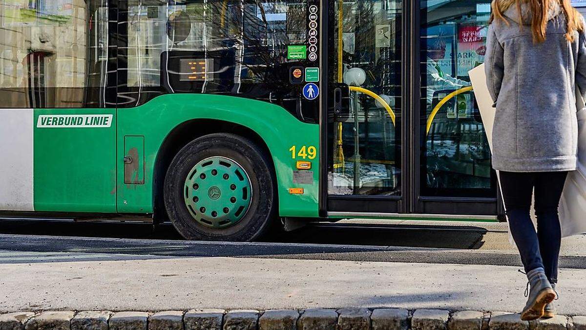 Alles einsteigen, bitte. Aber nur mit Fahrkarte – sonst kann es sein, dass neben der Strafe auch ein Polizeieinsatz droht