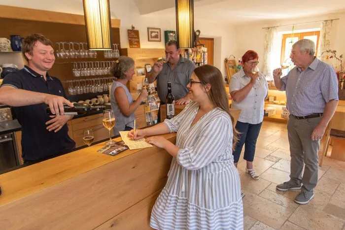 Das Zusammenspiel von Mensch und Natur finden ihren Ausdruck in den Weinen der Familie Pock