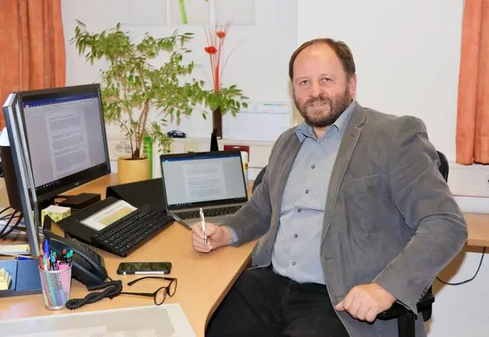 Herbert Lebitsch, Bezirkskammerobmann in Hartberg-Fürstenfeld, stellt sich auf die Seite der Putenbauern