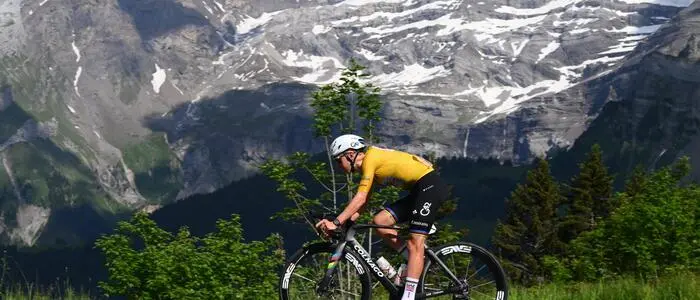  Tadej Pogačar auf dem Weg nach Villars-sur-Ollon