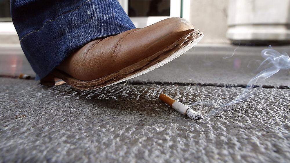 Zigarette auf den Boden werden? Kostet unter Schwarz-Blau künftig 35 statt 10 Euro