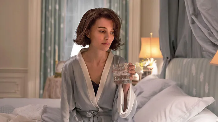 Natalie Portmann ist für ihre großartige Darstellung der Jackie Kennedy in "Jackie" nominiert.