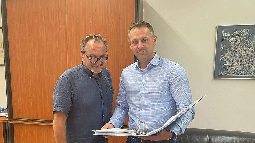 SPÖ-Gemeinderat Ewald Muhr gemeinsam mit FPÖ-Klubchef Armin Sippel