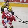 VIENNA,AUSTRIA,05.FEB.21 - ICE HOCKEY - ICE Hockey League, EC Vienna Capitals vs Klagenfurter AC. Image shows Alexander Cijan (Capitals) and Johannes Bischofberger (KAC).
Photo: GEPA pictures/ Mario Kneisl