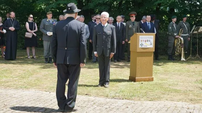 Im Beisein von Vertretern des Landes Steiermark und der Russischen Föderation wurden auf dem Soldatenfriedhof in Hartberg-Safenau sieben Soldaten der Roten Armee beigesetzt.