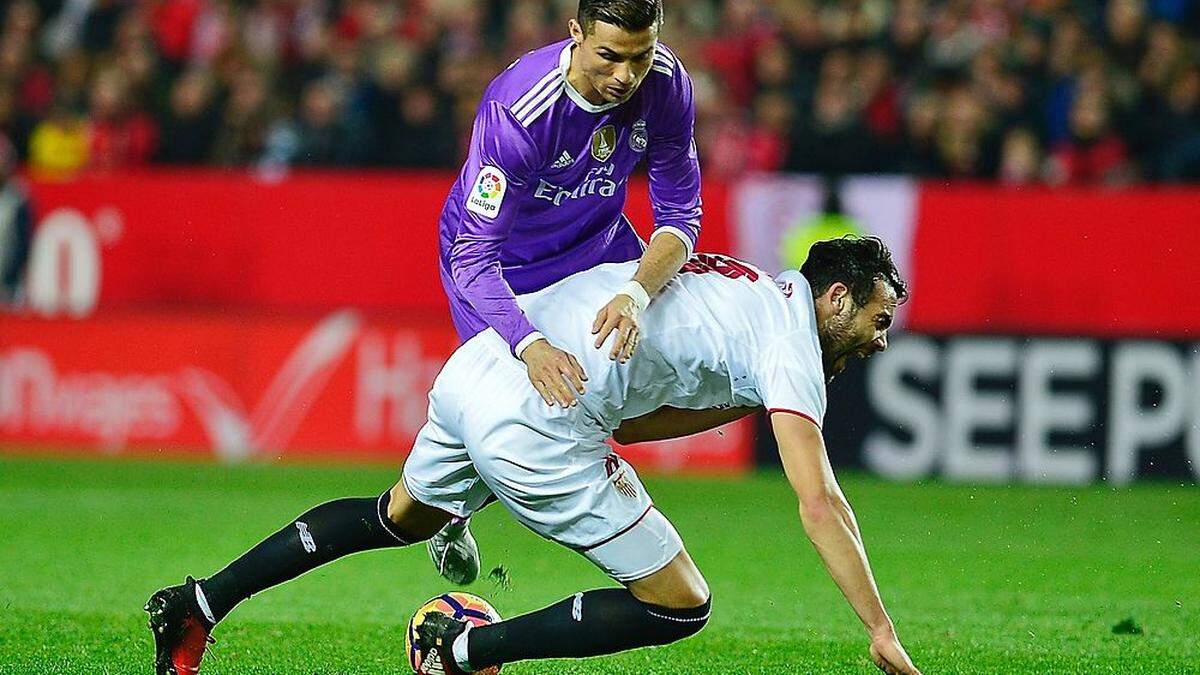 Real (Cristiano Ronaldo im lila Trikot) kam an Sevilla nicht vorbei