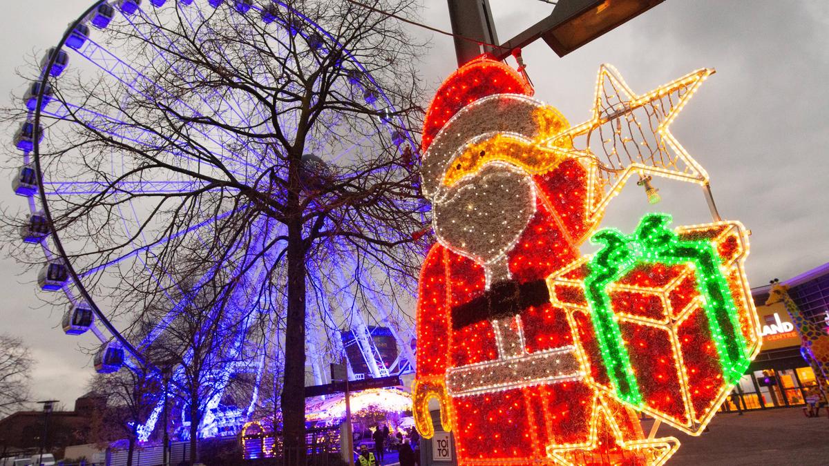 Weihnachtsgeschenke werden heuer früher und geplanter eingekauft, um mit dem vergleichsweise etwas geringeren Einkaufsbudget auszukommen