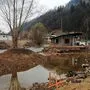 Hinter dem alten Kindergarten (links im Bild) wird die „Lavant Riviera“, eine Bademöglichkeit, entstehen	