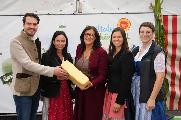 Luca Burgstaller, Astrid Brunner, Sara Schaar, Christina Patterer und Teresa Weidhofer 