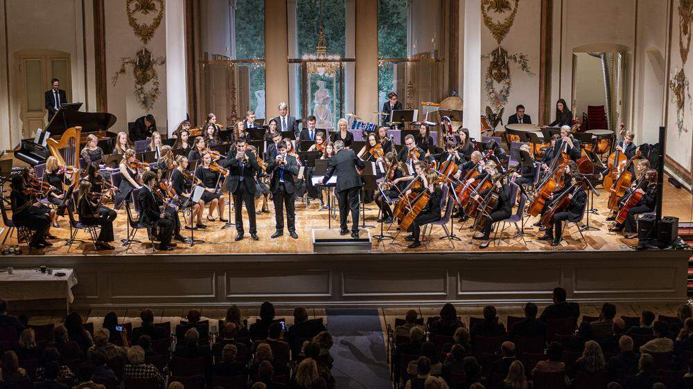 76 Jungmusiker aus Kärnten, darunter einige aus Oberkärnten, konzertierten in Schloss Esterházy