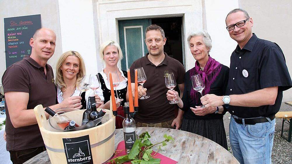 Der neue Sternberg-Wein ist gelungen und wurde jetzt mit Freunden verkostet