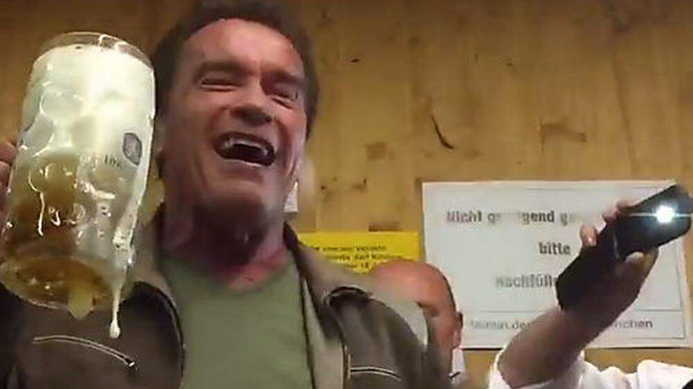 Auch Arnold Schwarzenegger hat diese Woche o'zapft