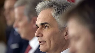 Regierung einigt sich mit Unterstützung der Grünen 