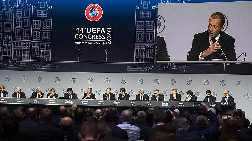 Die UEFA wartet ab