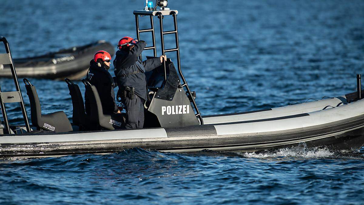 Die österreichische Wasserrettung barg die Leiche und übergab sie der Polizei in Lindau