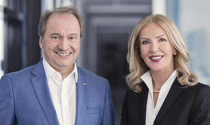 Sattler-Vorstände Herbert Pfeilstecher und Lisbeth Wilding: Vier Millionen Euro sollen investiert werden	