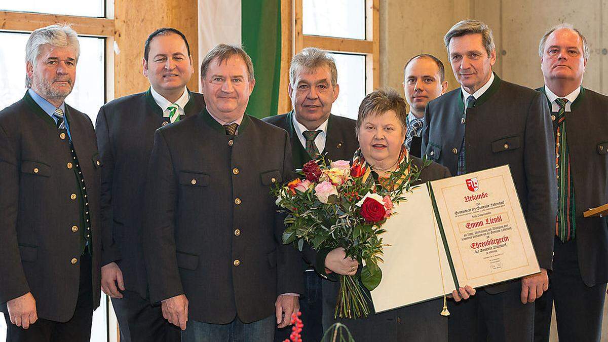 2015 war Emma Liendl zur Ehrenbürgerin von Lödersdorf ernannt worden