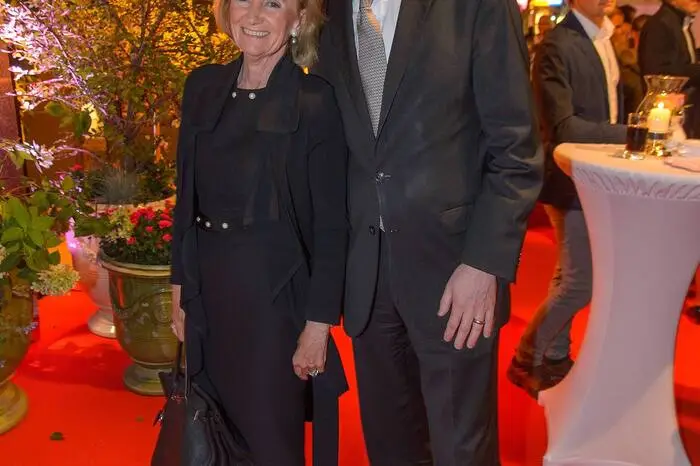 Unter den Gästen: "Sacher"-Chefin Elisabeth Gürter mit Reiner Heilmann (Direktor "Sacher" Wien)