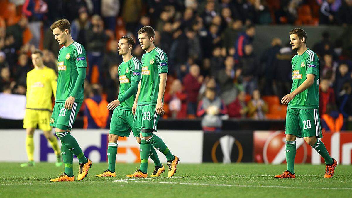 Hängende Gesichter bei den Rapid-Spielern, Jubel bei Valencia