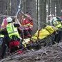 Die Bergrettung Bruck musste den Sportler mittels Gebirgstrage bergen (Sujetbild).