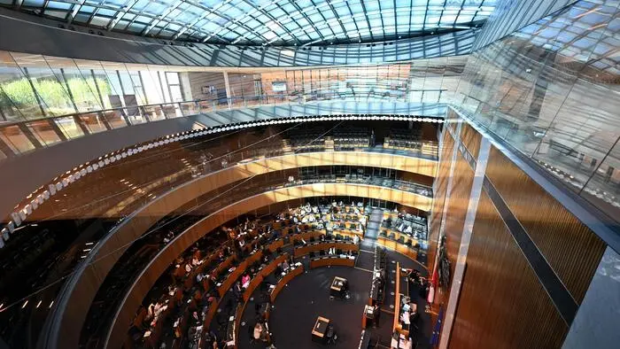 Übersichtsaufnahme des Nationalrates. Der Immunitätsausschuss muss über den Antrag der Staatsanwaltschaft entscheiden