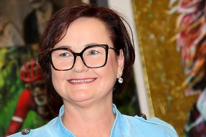 Die in Polen geborene und seit 2018 in Maria Lankowitz lebende Malerin Maria Trattner stellte eine Anzahl ihrer großformatigen, farbprächtigen Werke aus.