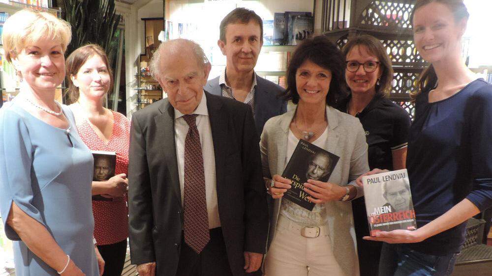 Paul Lendvai besuchte die Gleisdorfer Buchhandlung Plautz
