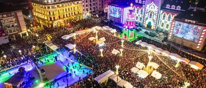 Der größte und trotzdem kaum bekannt: Der „beste Weihnachtsmarkt Europas“ leuchtet heuer in der rumänischen Stadt Craiova