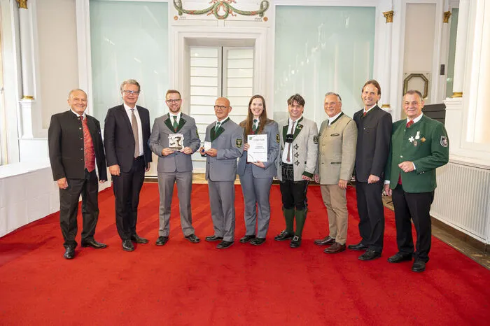 Die Stadtkapelle Bad Radkersburg freut sich über den "Blasmusik Panther" und die "Robert Stolz Medaille"