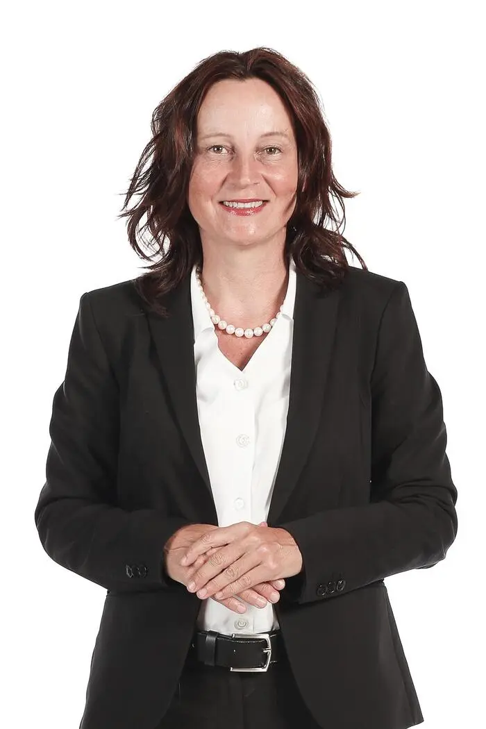 Isabella Penz: „Uns ist bekannt, dass es in einzelnen Schulen im Rahmen des Fastenmonats Ramadan zu Beeinträchtigungen wie Müdigkeit und Erschöpfung bei Schülerinnen und Schülern gekommen ist.“