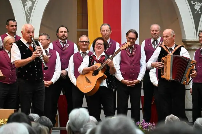 Für eine gelungene musikalische Untermalung sorgte die „Glantal Musi“. 