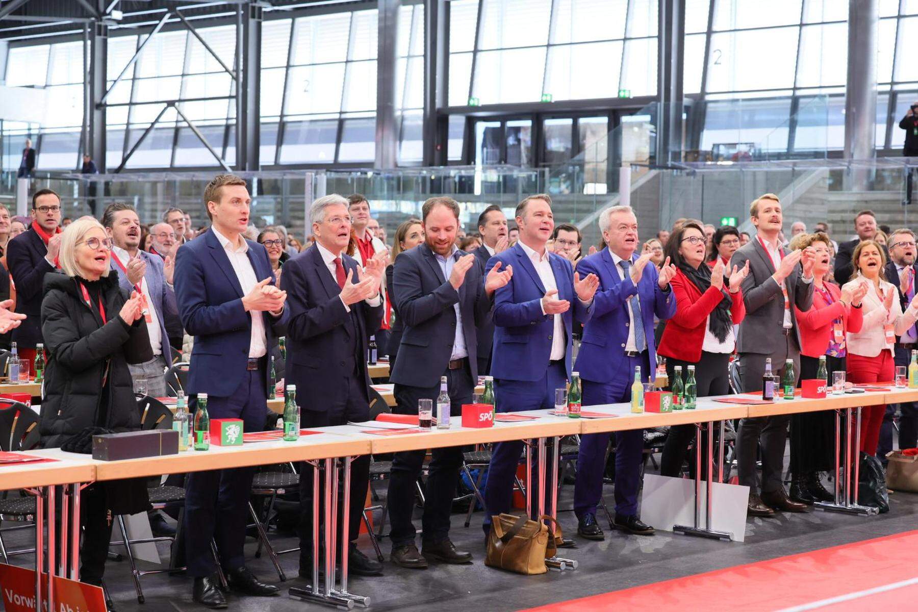 SPÖ-Landesparteitag | Aufwärmen im Eiskasten von Kapfenberg