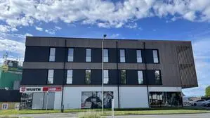 Der neue Internist Andreas Forster-Rappold zieht – gemeinsam mit Allgemeinmediziner Alexander Moussa – in einen Neubau außerhalb der Innenstadt