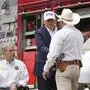 Governor Greg Abbott und President Donald Trump in Kerrville am Freitag