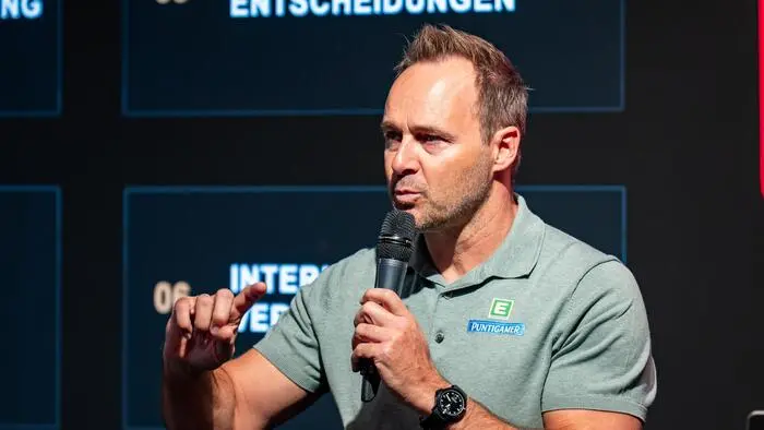 Sturm-Geschäftsführer Thomas Tebbich beim Wirtschaftstalk der Kleinen Zeitung