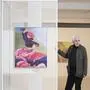 Peter Pakesch im Schaudepot der Lassnig Stiftung