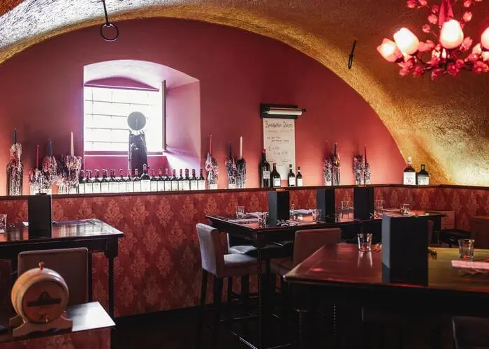 Der gemütliche Bar-Bereich