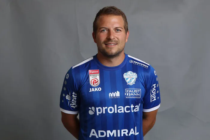 Christoph Kröpfl: "Mit den Fans im Rücken wird der TSV sich den Klassenerhalt sichern. Wenn es darauf angekommen ist, haben wir zu Hause immer gewonnen."