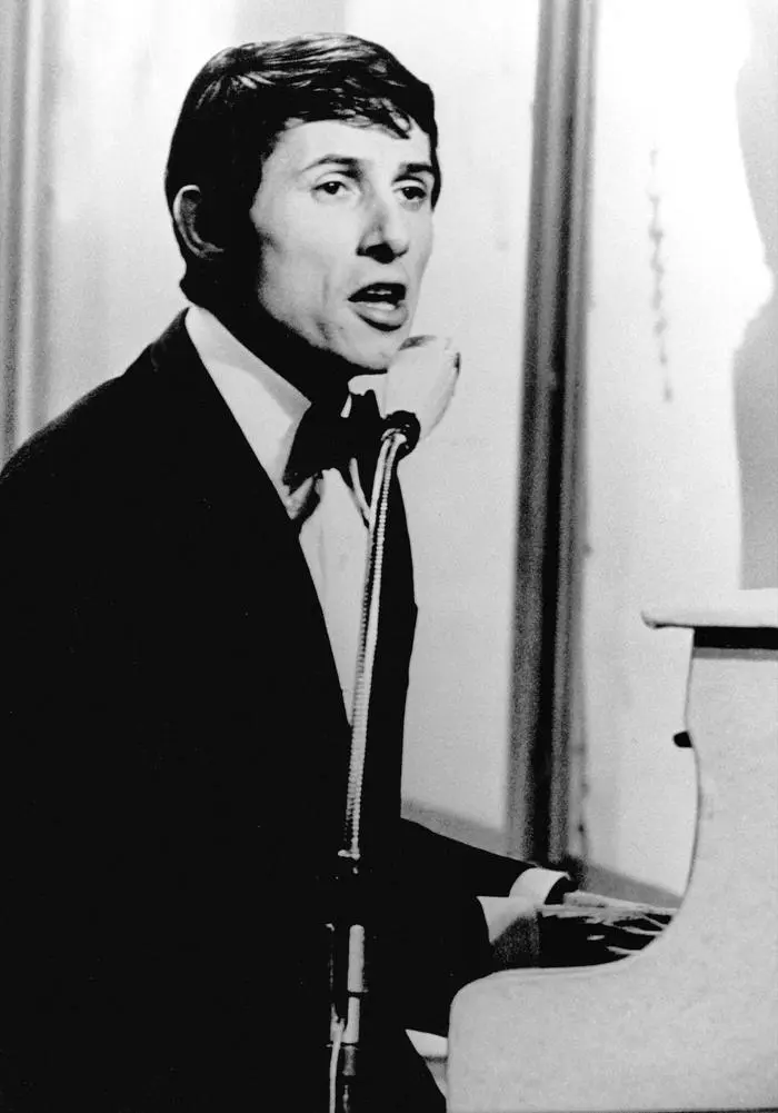 Eurovision Song Contest in Luxemburg Sieger Udo Juergens mit Mercie Cherie  1966