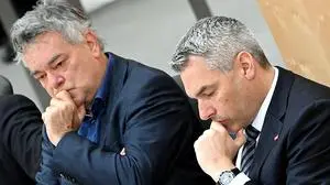 Kanzler Nehammer und Vizekanzler Kogler