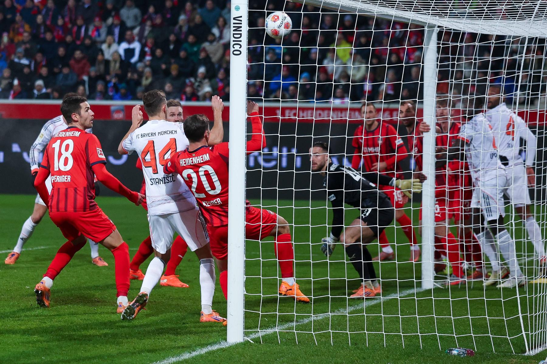 Deutsche Bundesliga: Bayern München mit Kantersieg zum Jahresausklang