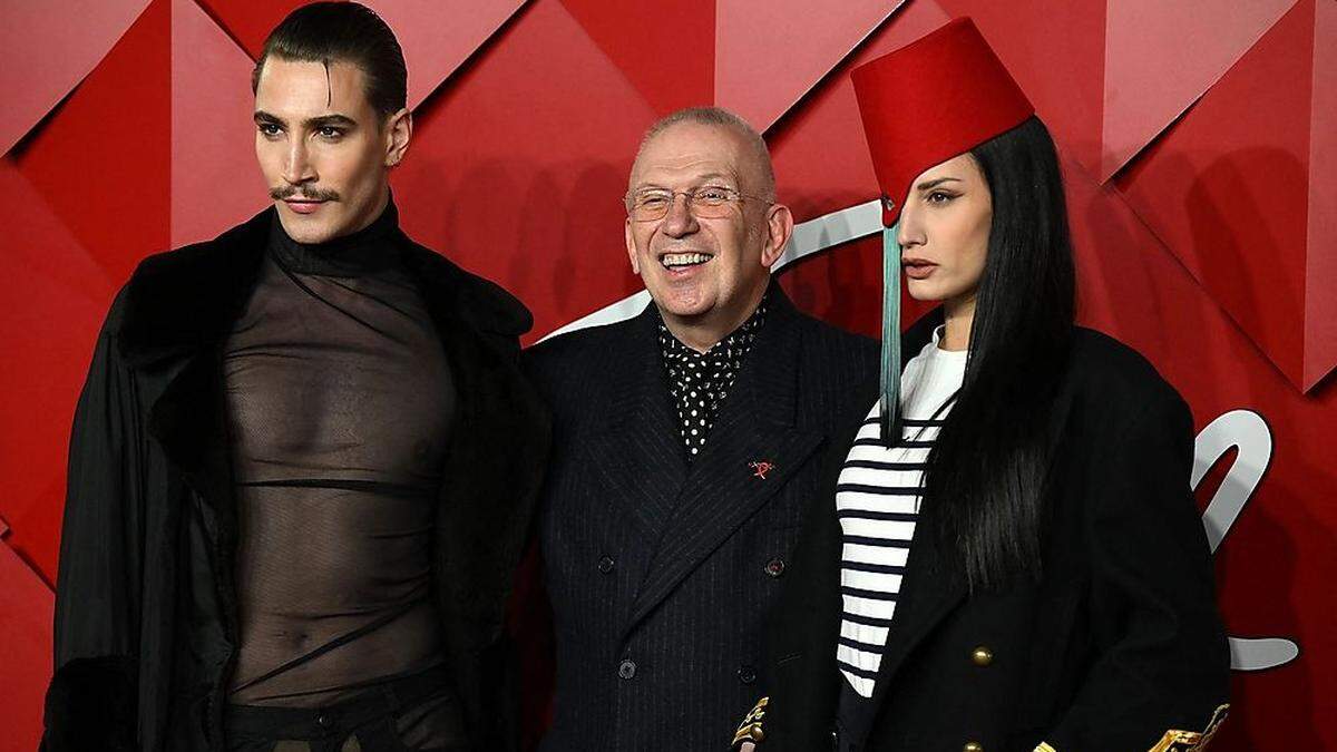 Jean Paul Gaultier (Mitte) bei den Britain Fashion Awards