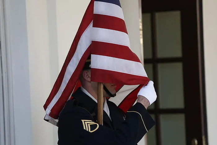 Mit Spannung wurde erwartet, ob Donald Trump auch im Angesicht der Chefs von Siemens, BMW und Schaeffler dem US-Protektionismus das Wort reden würde.
