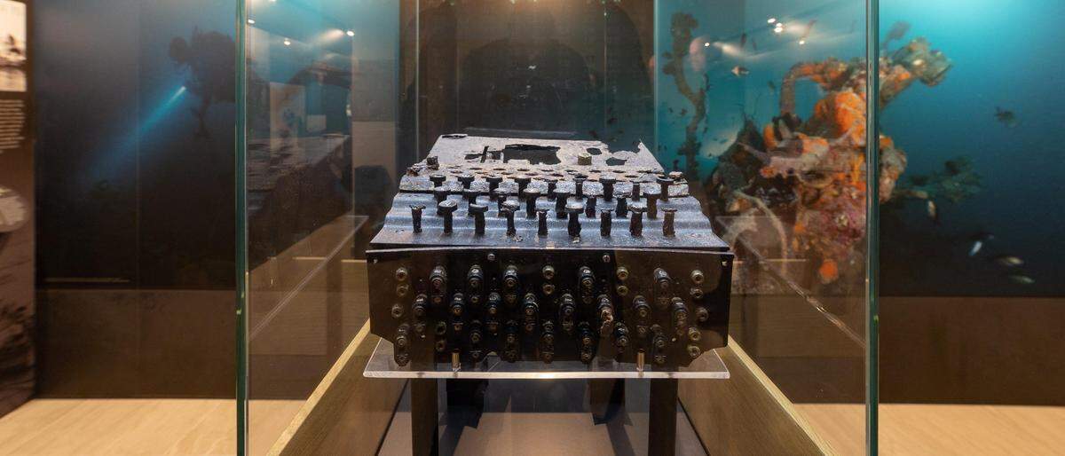 Die Enigma aus dem Jahr 1944 im Park der Militärgeschichte in Pivka in Slowenien