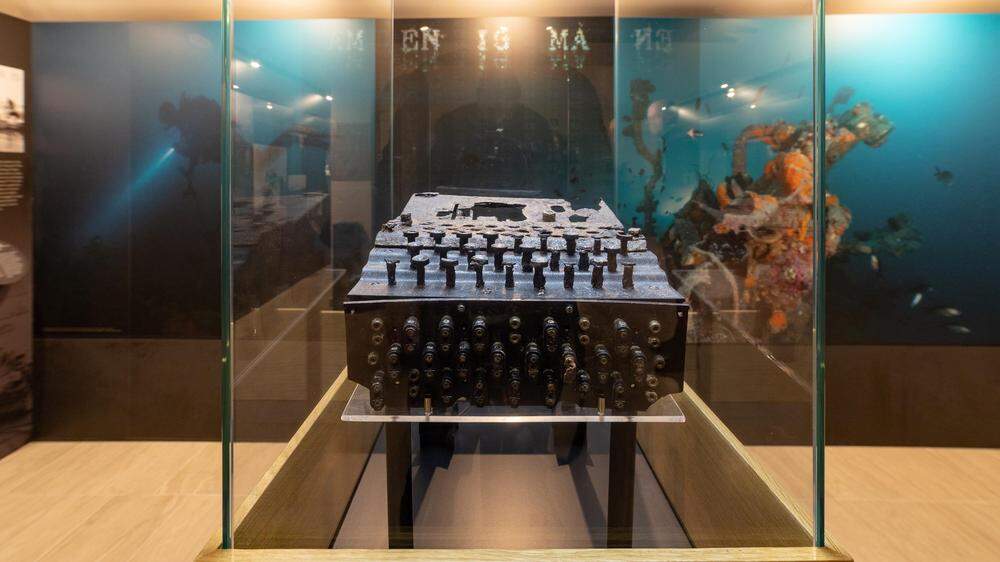 Die Enigma aus dem Jahr 1944 im Park der Militärgeschichte in Pivka in Slowenien