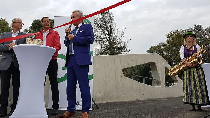 Eröffnung der Brücke