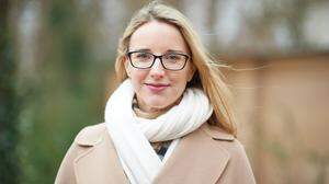Alena Buyx ist Vorsitzende des Deutschen Ethikrates, als solche berät sie mit diesem Gremium auch die Politik und plädiert nun dafür, junge Menschen stärker zu unterstützen und zu fördern