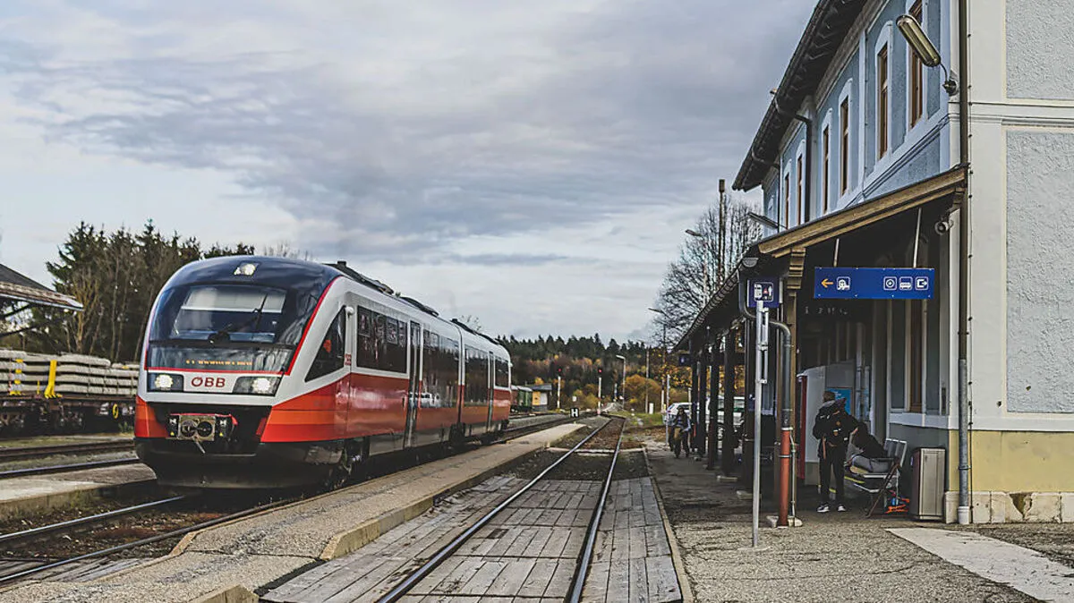 Am Bahnhof in Kühnsdorf kann man Fahrkarten künftig nur mehr beim Ticketautomaten erwerben