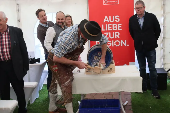 Ein gekonnter Bieranstich ist ein Garant für ein gelungenes Fest.