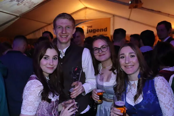 Klicken Sie sich durch die Bilder des Granitztaler Bauernball 2023.